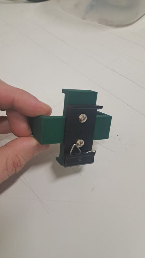 Držák LOXONE Nano – osazený